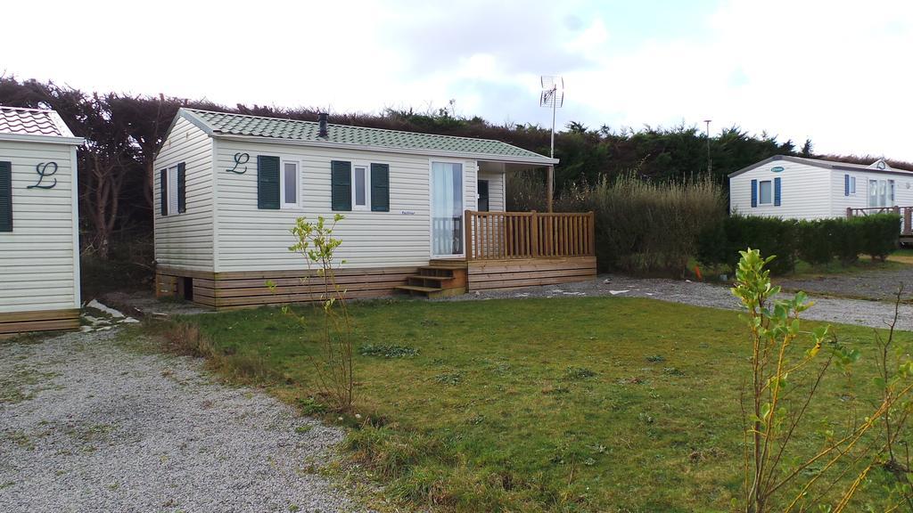 Hotel Camping De Kerurus Plounéour-Trez Exterior foto